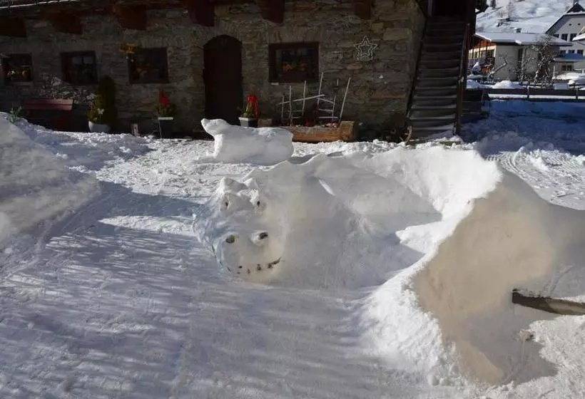 ベッドアンドブレックファースト Pension Dorfplatzl