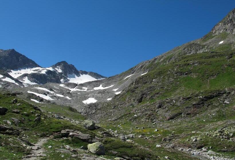 Bed and Breakfast Pension Dorfplatzl