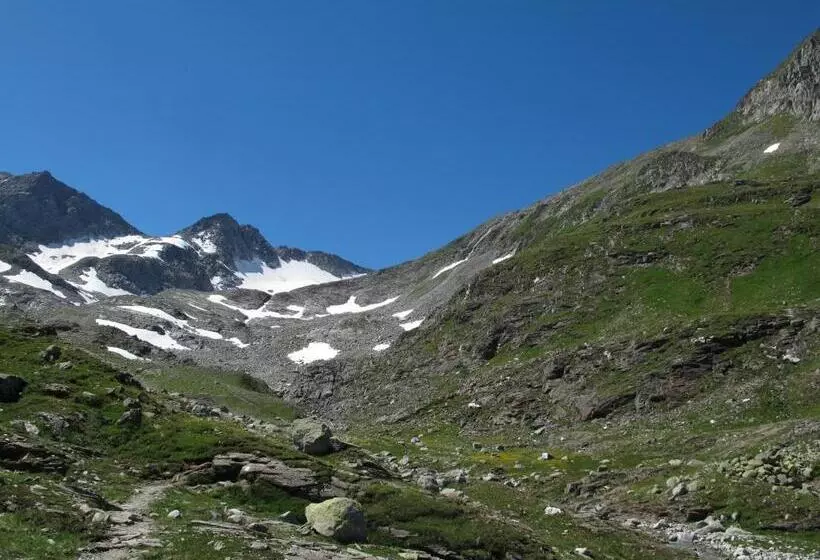 ベッドアンドブレックファースト Pension Dorfplatzl