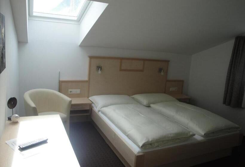 Bed and Breakfast Pension Dorfplatzl