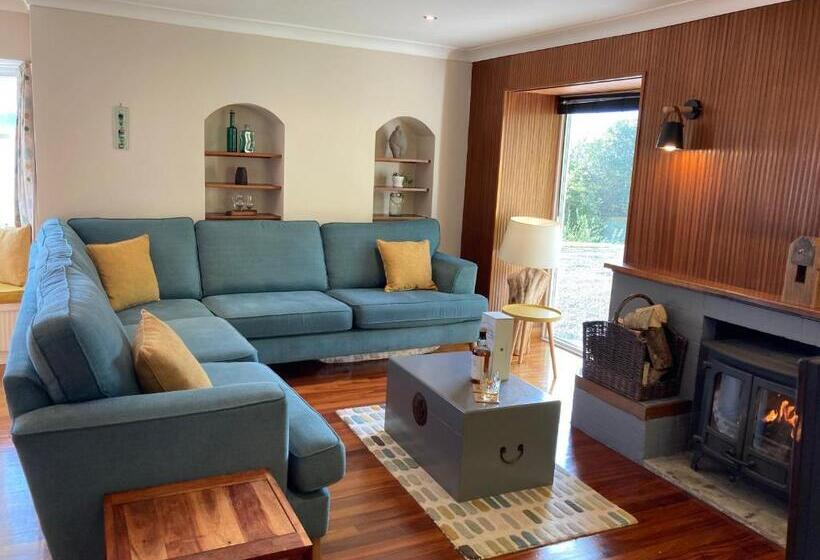 Craigneuk Near Oban, Stunning Home With Sea Views