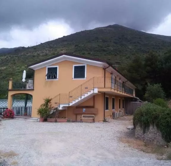 ホテル Agriturismo Tendapiccola
