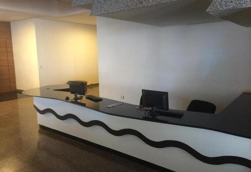 Hotel Mc Golden Flats