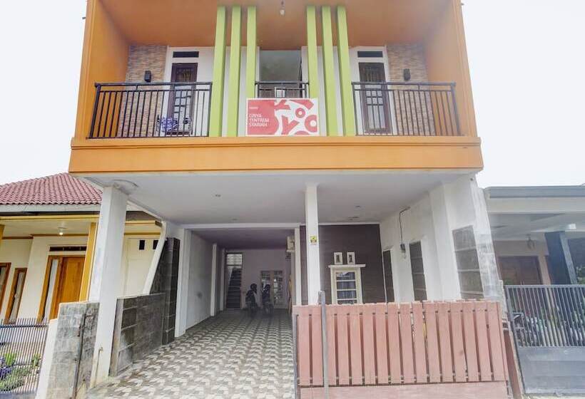 هتل Spot On 90659 Griya Tentrem Syariah