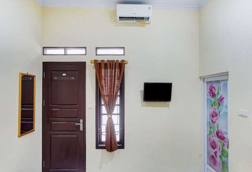 هتل Spot On 90659 Griya Tentrem Syariah