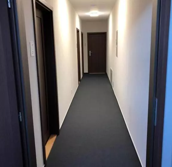 ペンション Penzión Squash