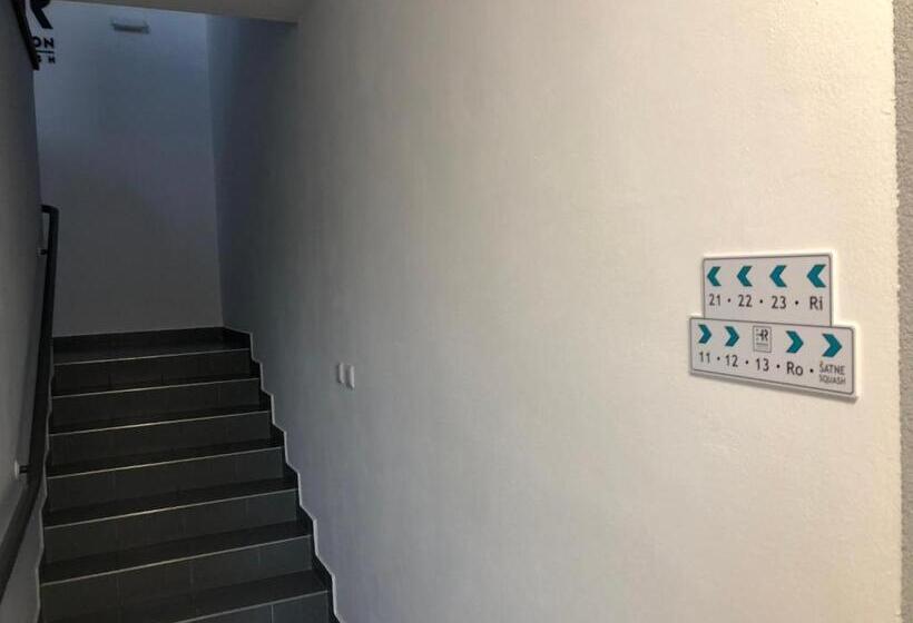 펜션 Penzión Squash