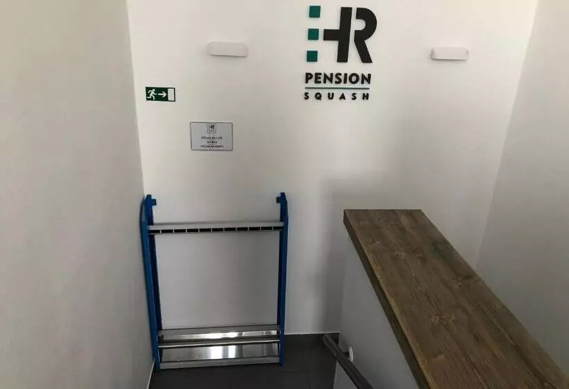 ペンション Penzión Squash