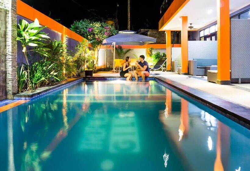 پانسیون Tropica Gili Total Body Fit