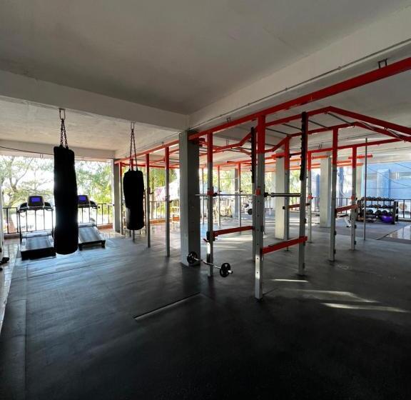 پانسیون Tropica Gili Total Body Fit