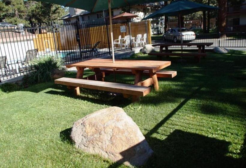 292 Pet Friendly Mammoth Condo Pool Spa