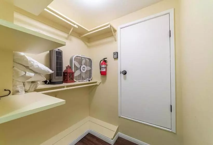 292 Pet Friendly Mammoth Condo Pool Spa