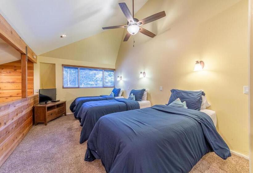 292 Pet Friendly Mammoth Condo Pool Spa