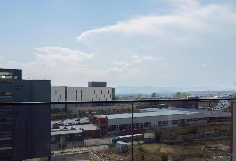 Bleri Apartment, Near Prishtina Center, Parking Available