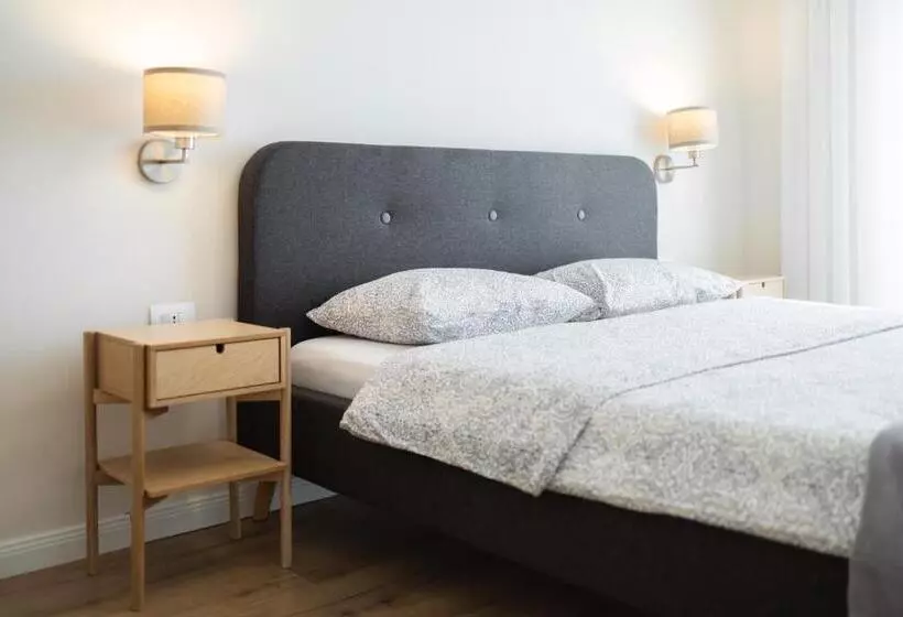 Bleri Apartment, Near Prishtina Center, Parking Available