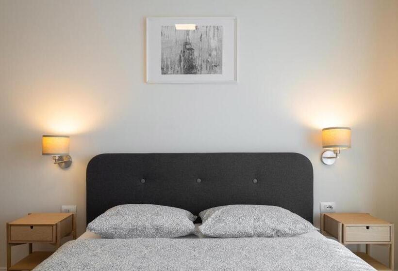 Bleri Apartment, Near Prishtina Center, Parking Available