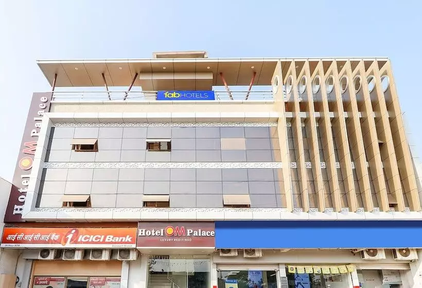 Fabhotel Om Palace