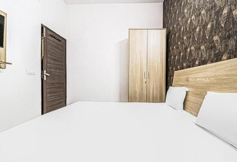 هتل Oyo 82616 Prime Property