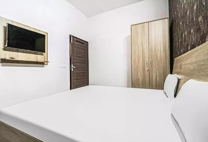 ホテル Oyo 82616 Prime Property