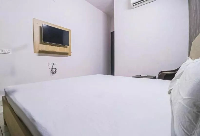 ホテル Oyo 82616 Prime Property