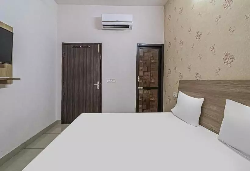 ホテル Oyo 82616 Prime Property