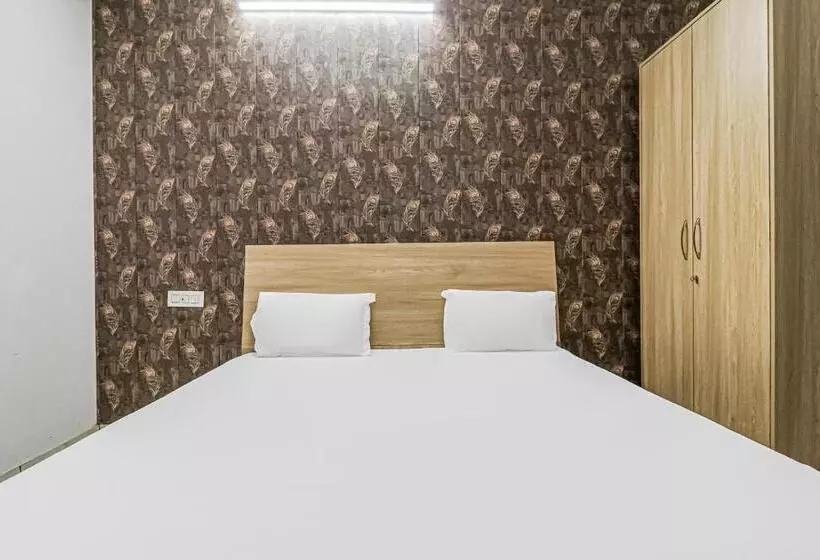 ホテル Oyo 82616 Prime Property