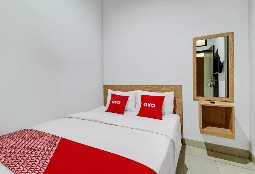 Hotelli Oyo 90688 Marta Residence