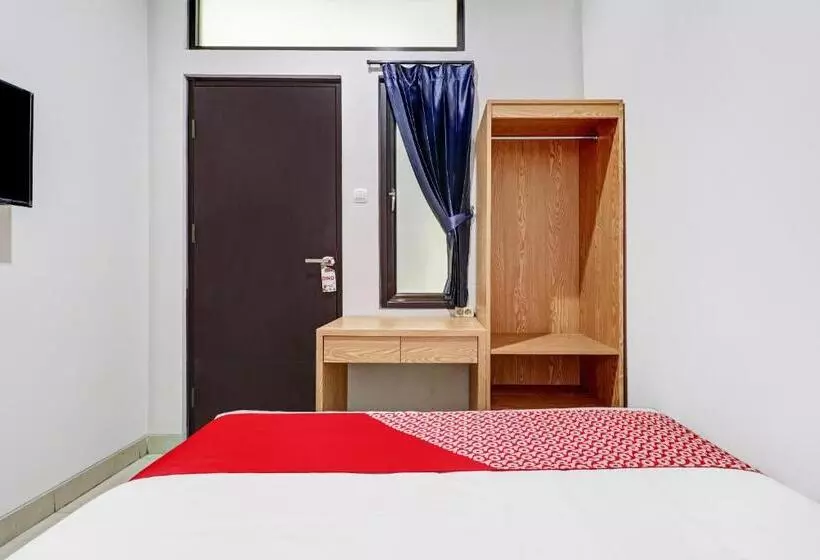 Hotelli Oyo 90688 Marta Residence