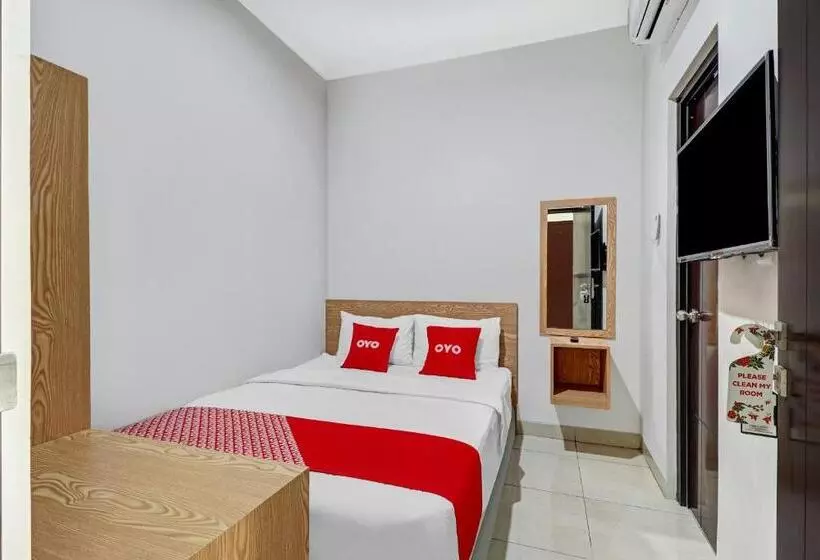 Hotelli Oyo 90688 Marta Residence