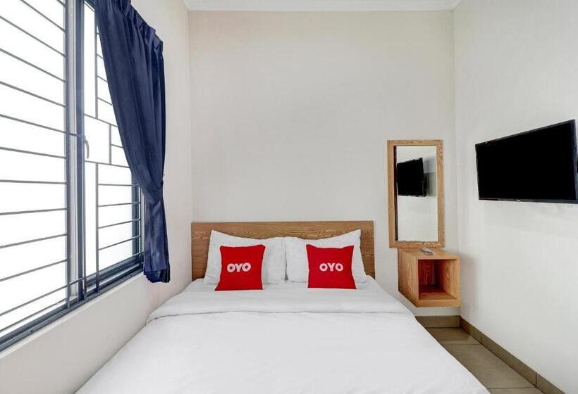 هتل Oyo 90688 Marta Residence