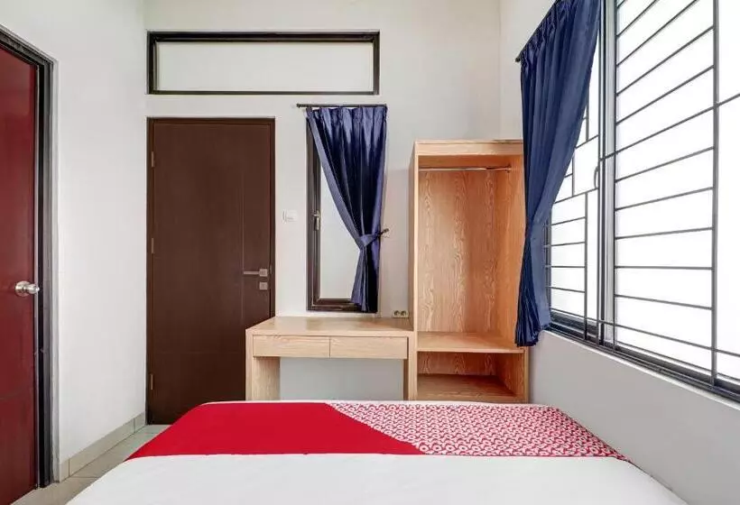 Hotelli Oyo 90688 Marta Residence