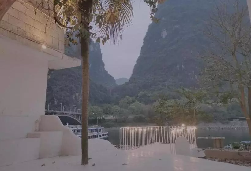 Hotelli Ruoli Yangshuo