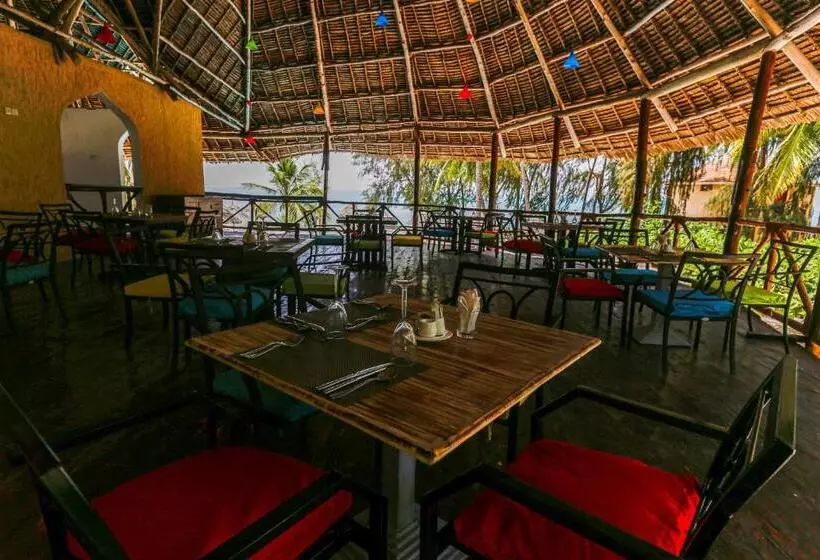 Hotelli Sansi Kae Beach Resort