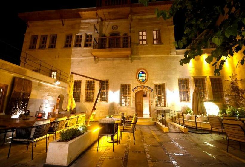 هتل Sedirli Konak