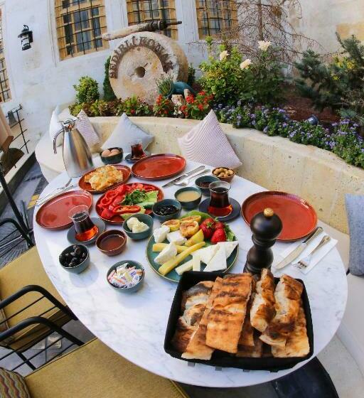 هتل Sedirli Konak