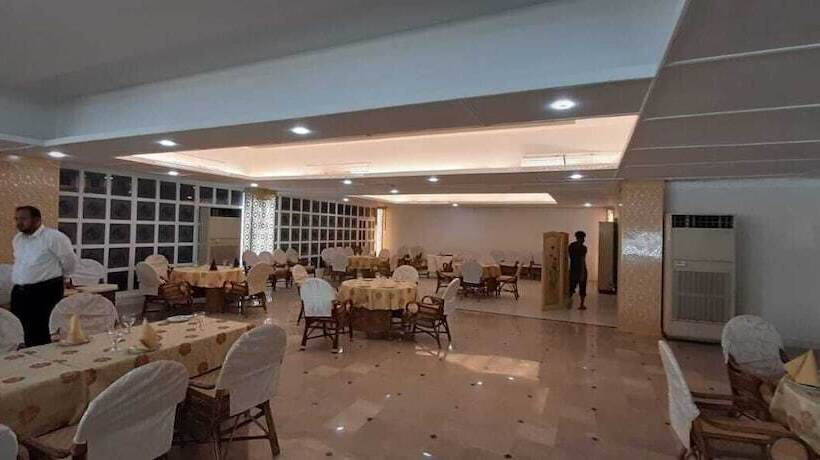 هتل Usmania Restaurant And Civic