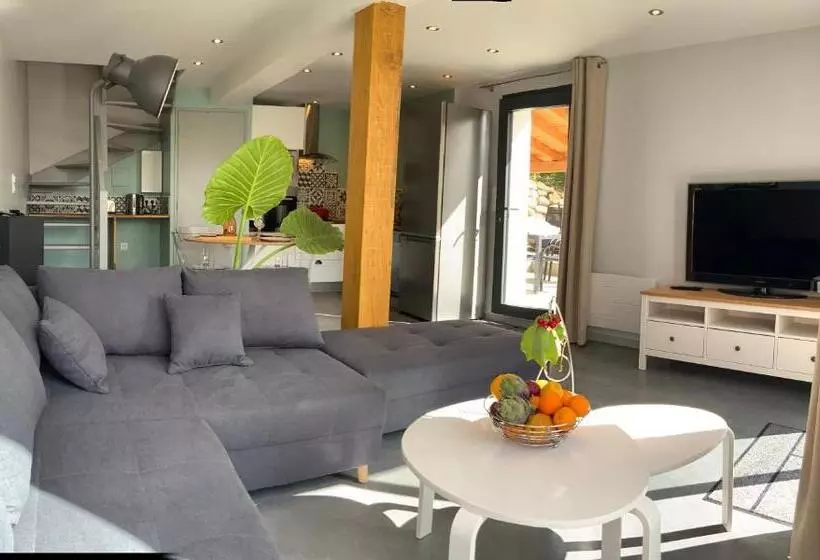 Le Chalet De La Mûre