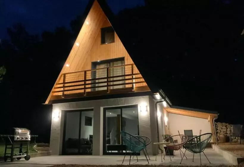 Le Chalet De La Mûre