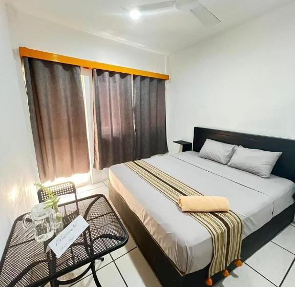 פנסיון Room In Guest Room Private Room With King Size Bed