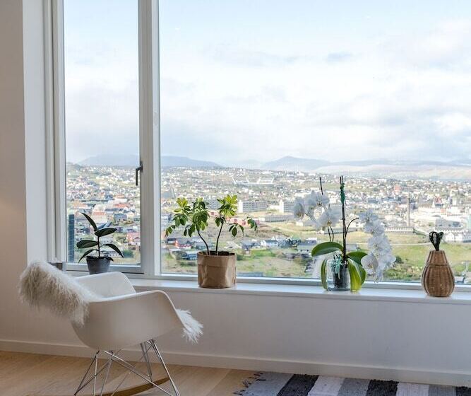 Sea & City View   Luxurious   Hiking