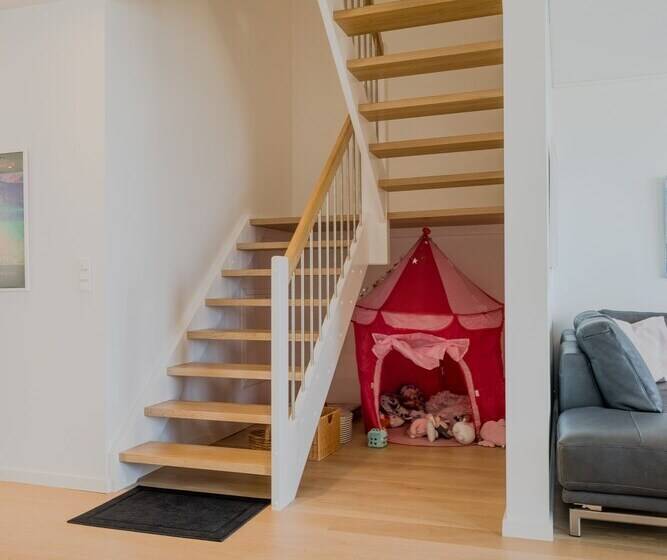 Sea & City View   Luxurious   Hiking