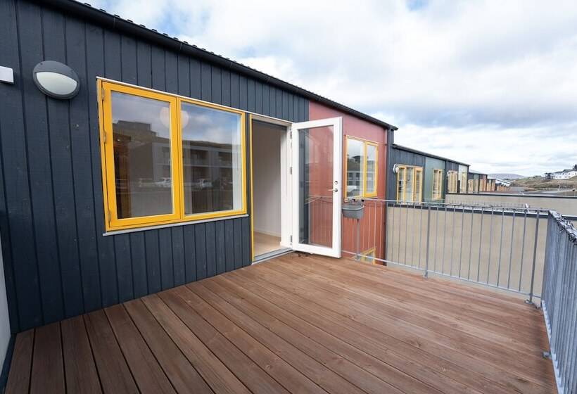 Sea & City View   Luxurious   Hiking