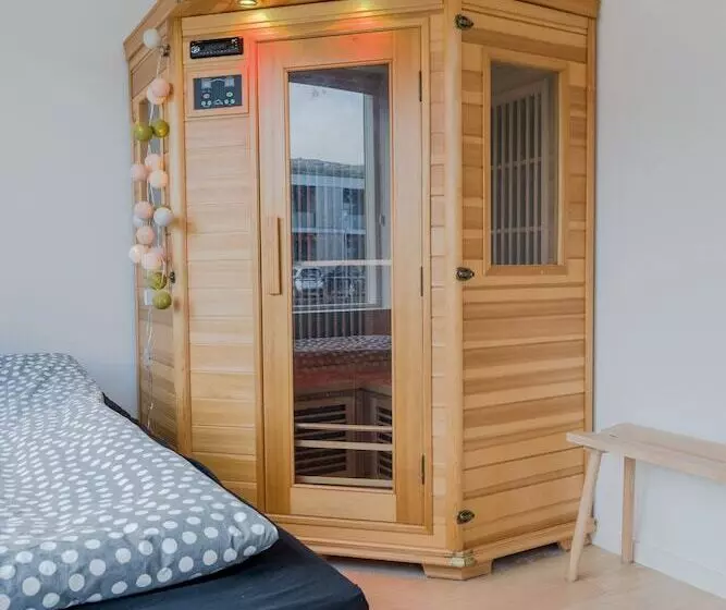 Sea & City View   Luxurious   Hiking