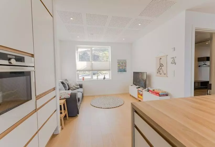 Sea & City View   Luxurious   Hiking