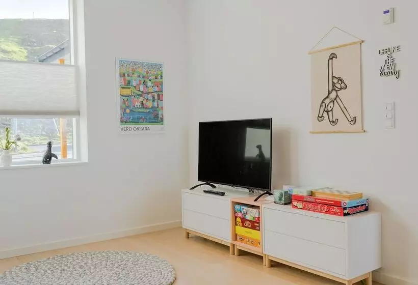 Sea & City View   Luxurious   Hiking