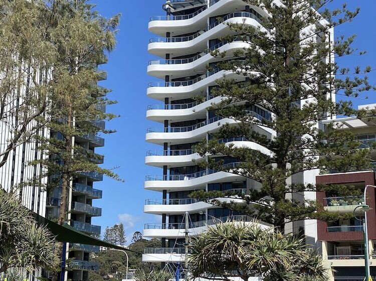 X Kirra Apartments