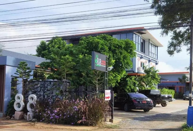 Hotelli 88 ลิฟวิ่ง โฮเทล ปากช่อง