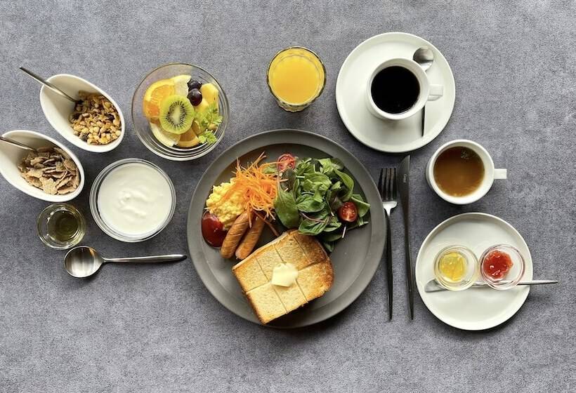 בית מלון כפרי Cordia Osaka Hommachi