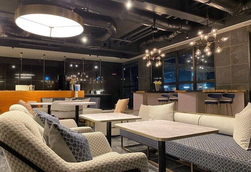 בית מלון כפרי Cordia Osaka Hommachi