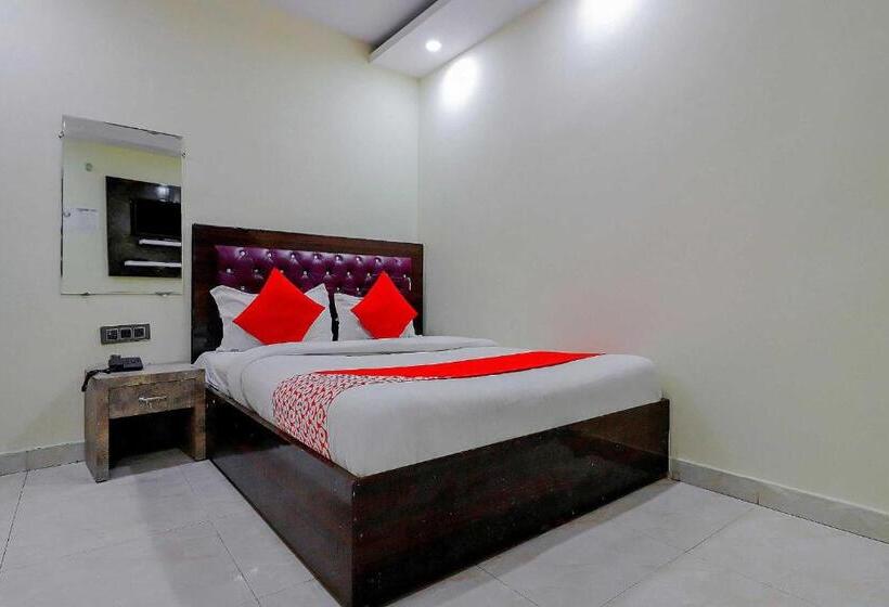 בית מלון כפרי Oyo 81563  M G H